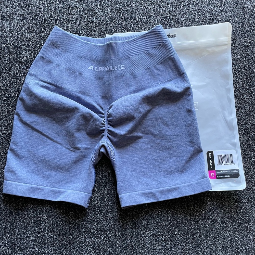Alphalete Amplify Shorts XS brand new